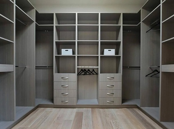 Изготовление гардеробной комнаты на заказ GK622